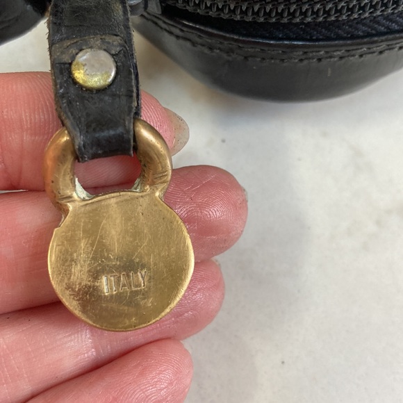 Furla Mock Croc crossbody in black - Picture 10 of 12